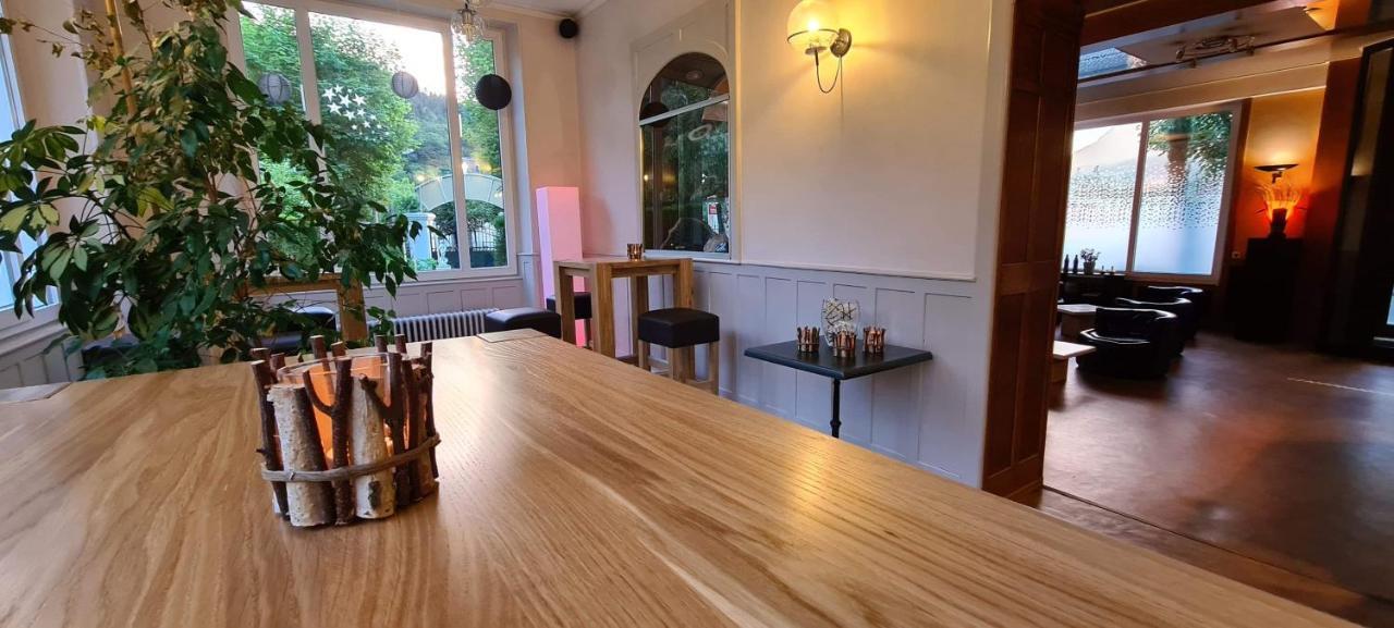 Le Castelet Hotel Le Mont-Dore Buitenkant foto